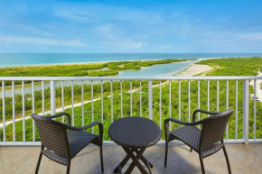 Your Ultimate Sea-Scape, Beachfront 2 Bed 2 Bath